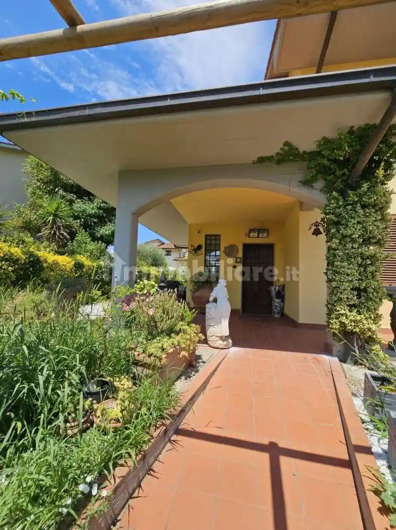 Villa in vendita a Poggio a Caiano