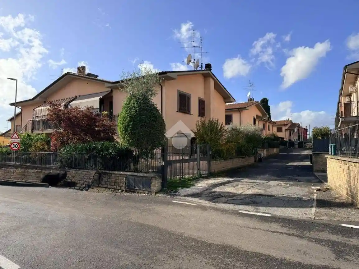 Villetta a schiera in vendita a Cave