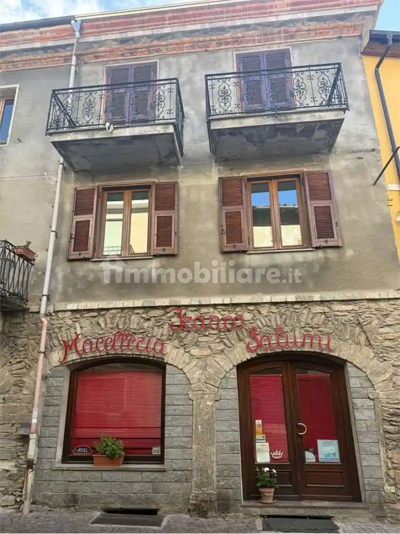 Palazzo - Edificio in vendita a Garessio