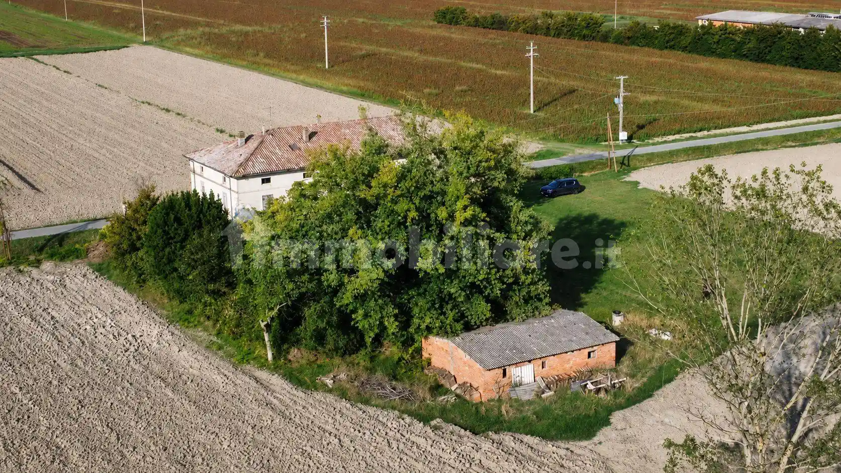 Rustico - Casale in vendita a Sissa Trecasali