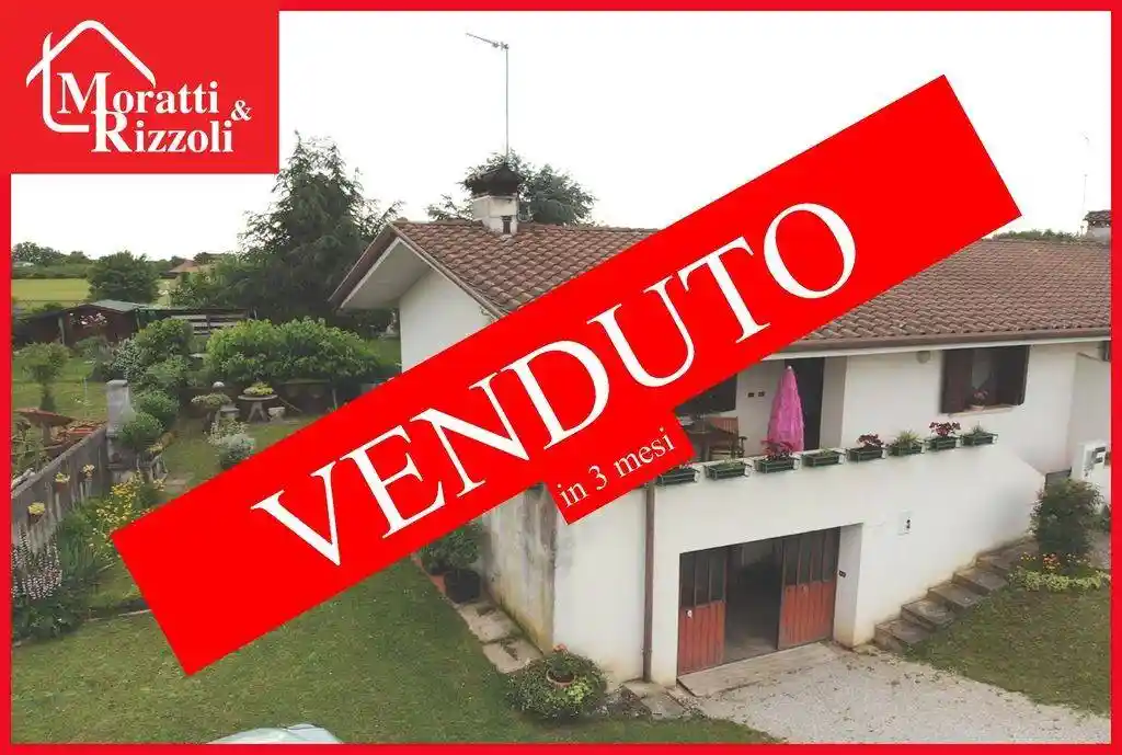 Villa in vendita a Castions di Strada
