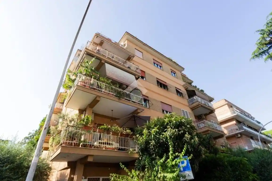 Appartamento in vendita a Roma