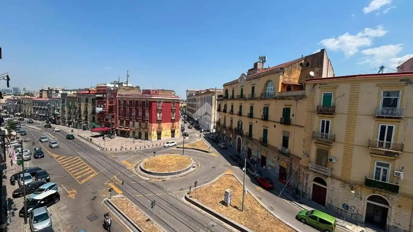 Appartamento in affitto a Napoli