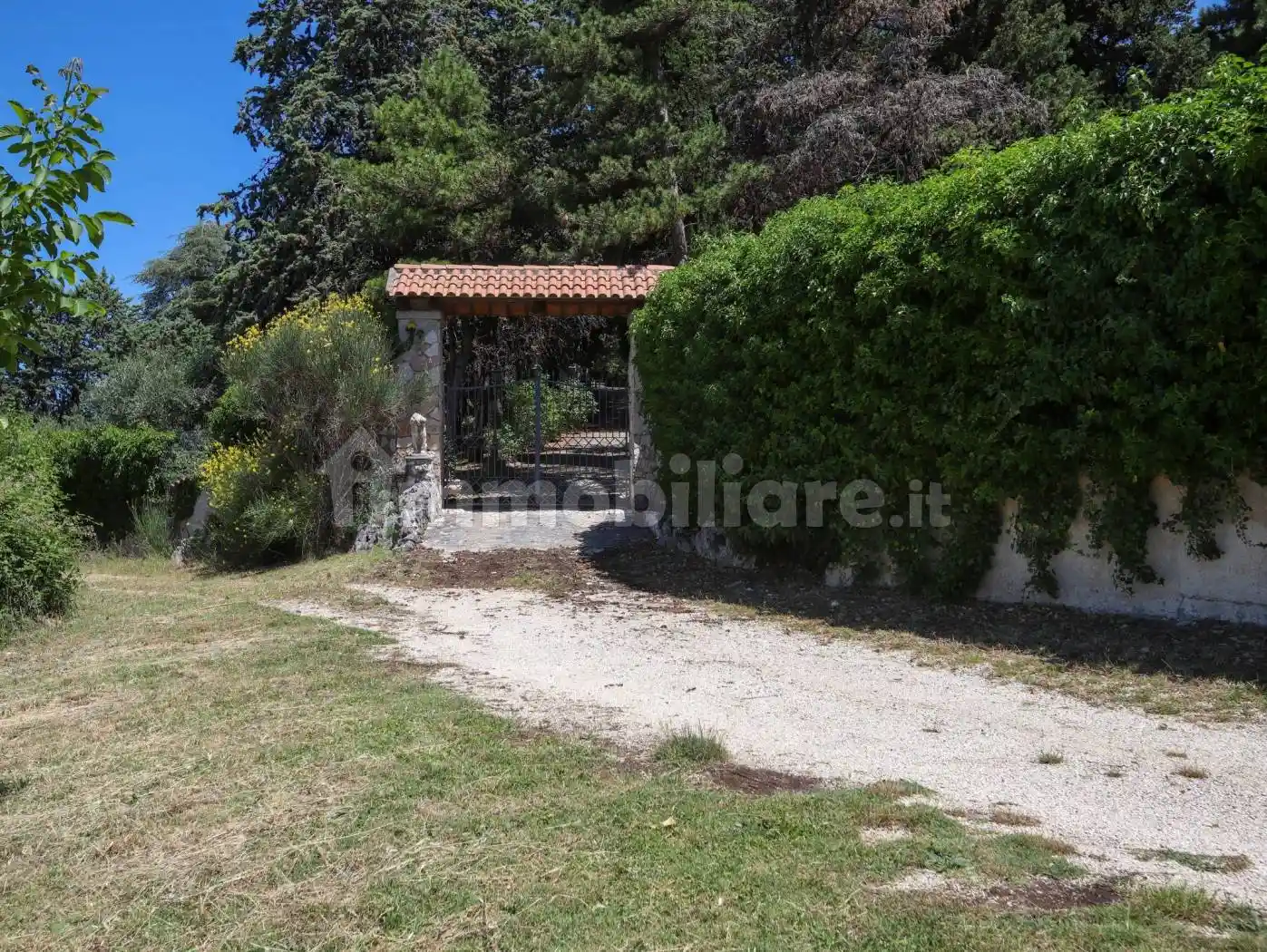 Villa in vendita a Monteleone Sabino