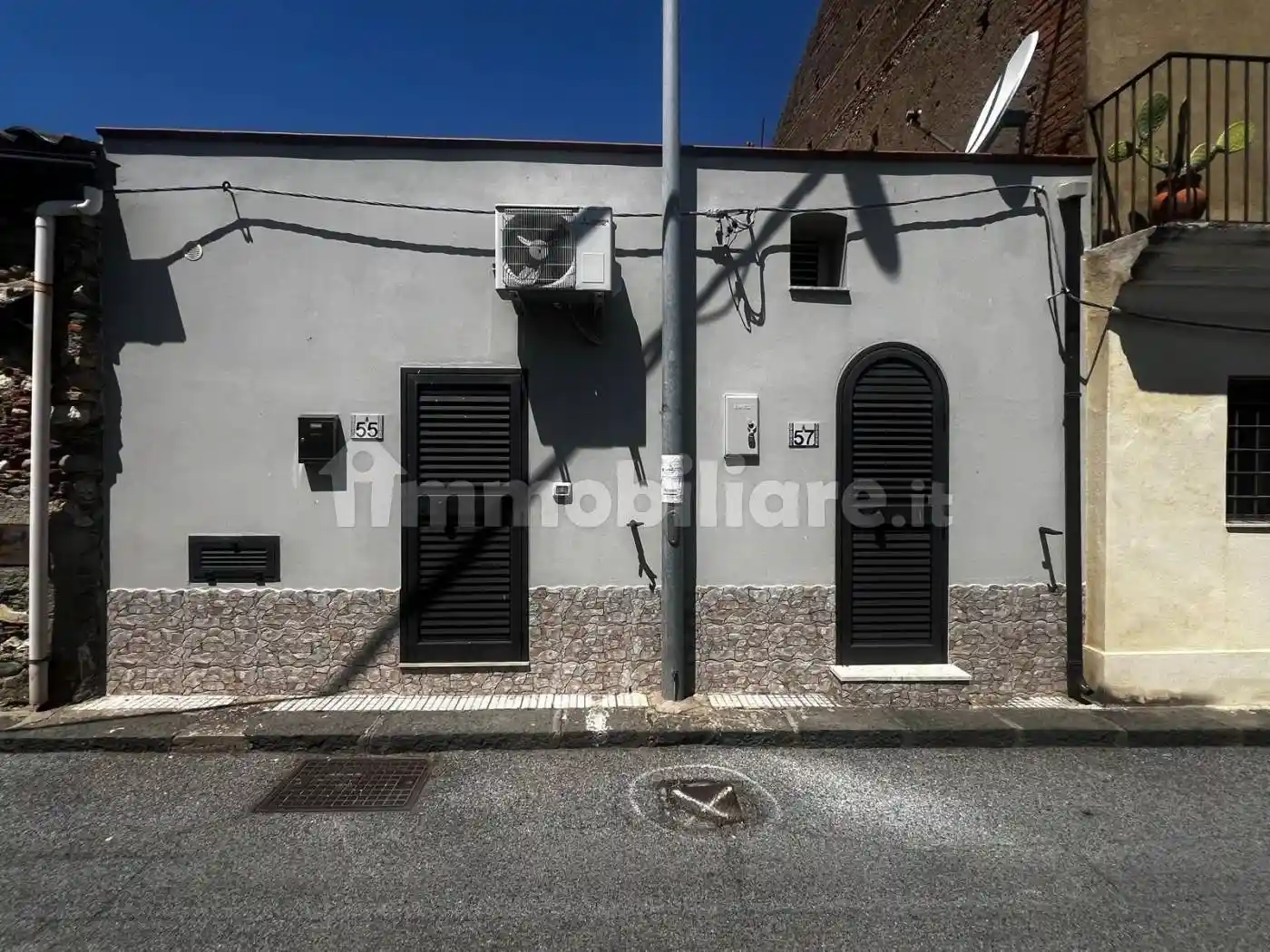 Appartamento in vendita a Valdina