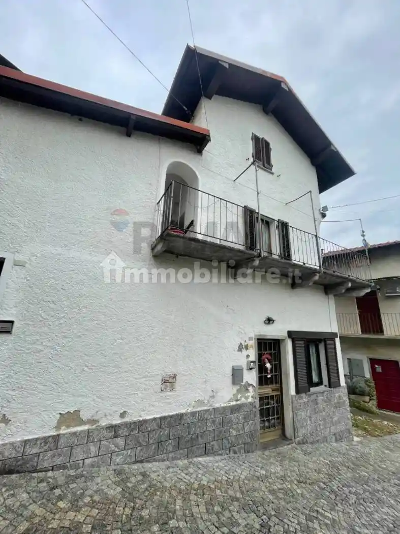 Appartamento in vendita a Mesenzana
