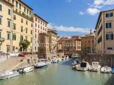 Palazzo - Edificio in vendita a Livorno
