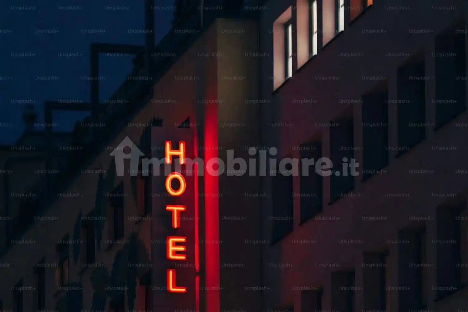 Palazzo - Edificio in vendita a Milano