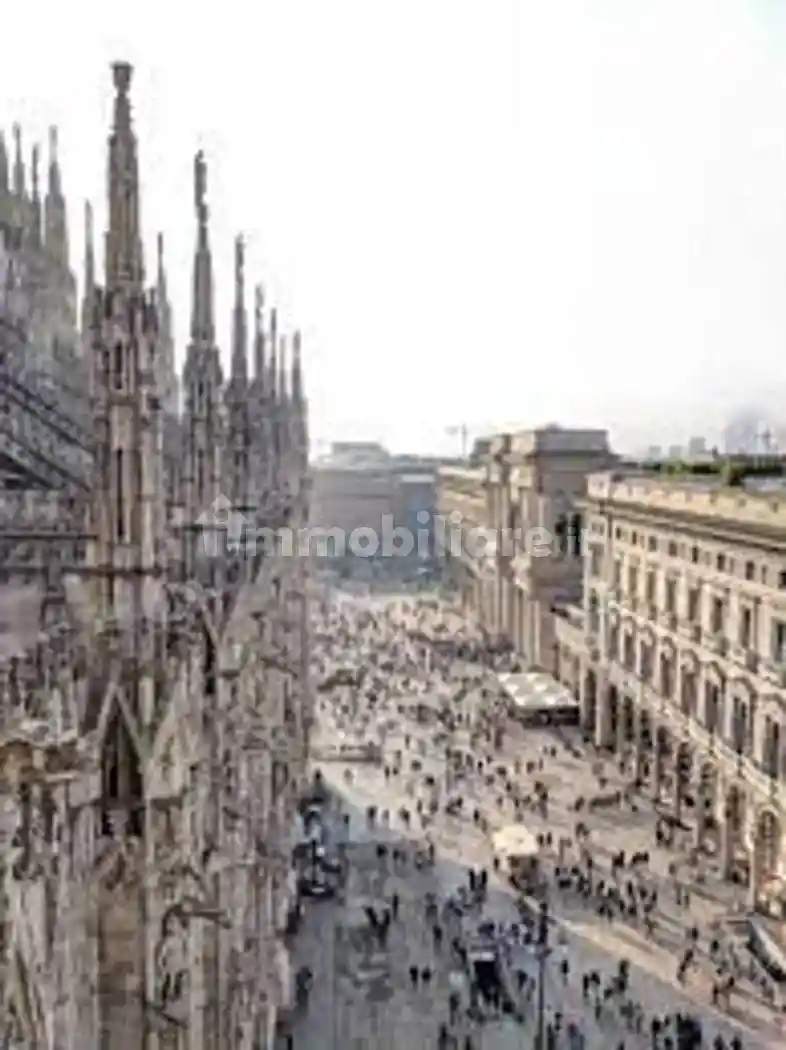 Palazzo - Edificio in vendita a Milano