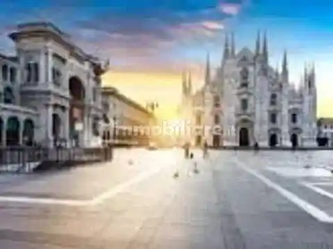 Palazzo - Edificio in vendita a Milano