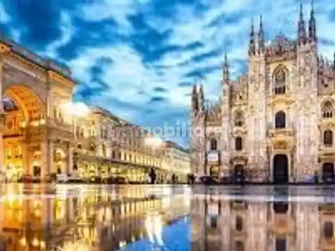 Palazzo - Edificio in vendita a Milano
