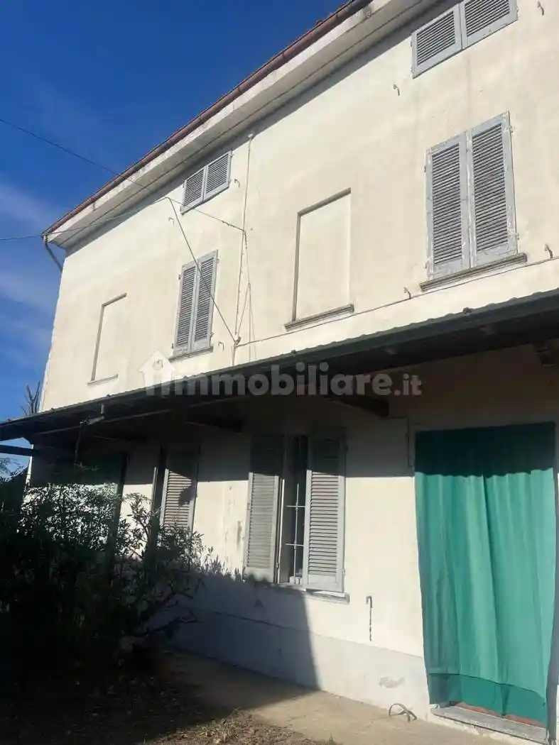 Villa in vendita a Badia Pavese