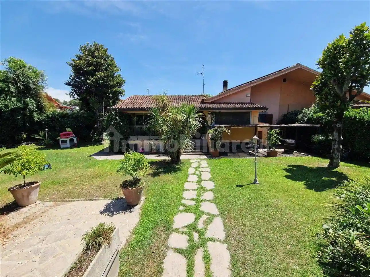 Villa - foto 2