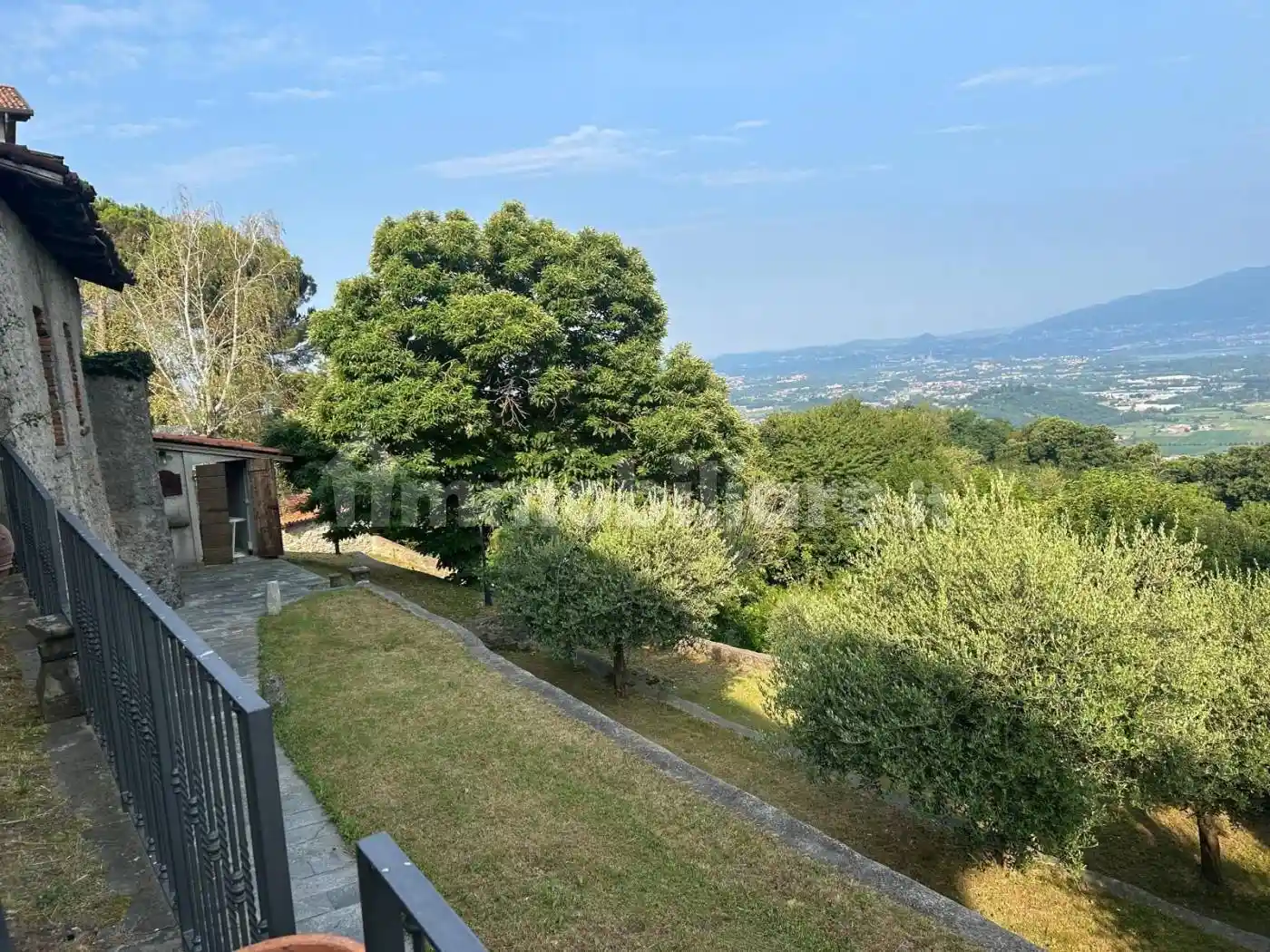 Appartamento in affitto a Galbiate