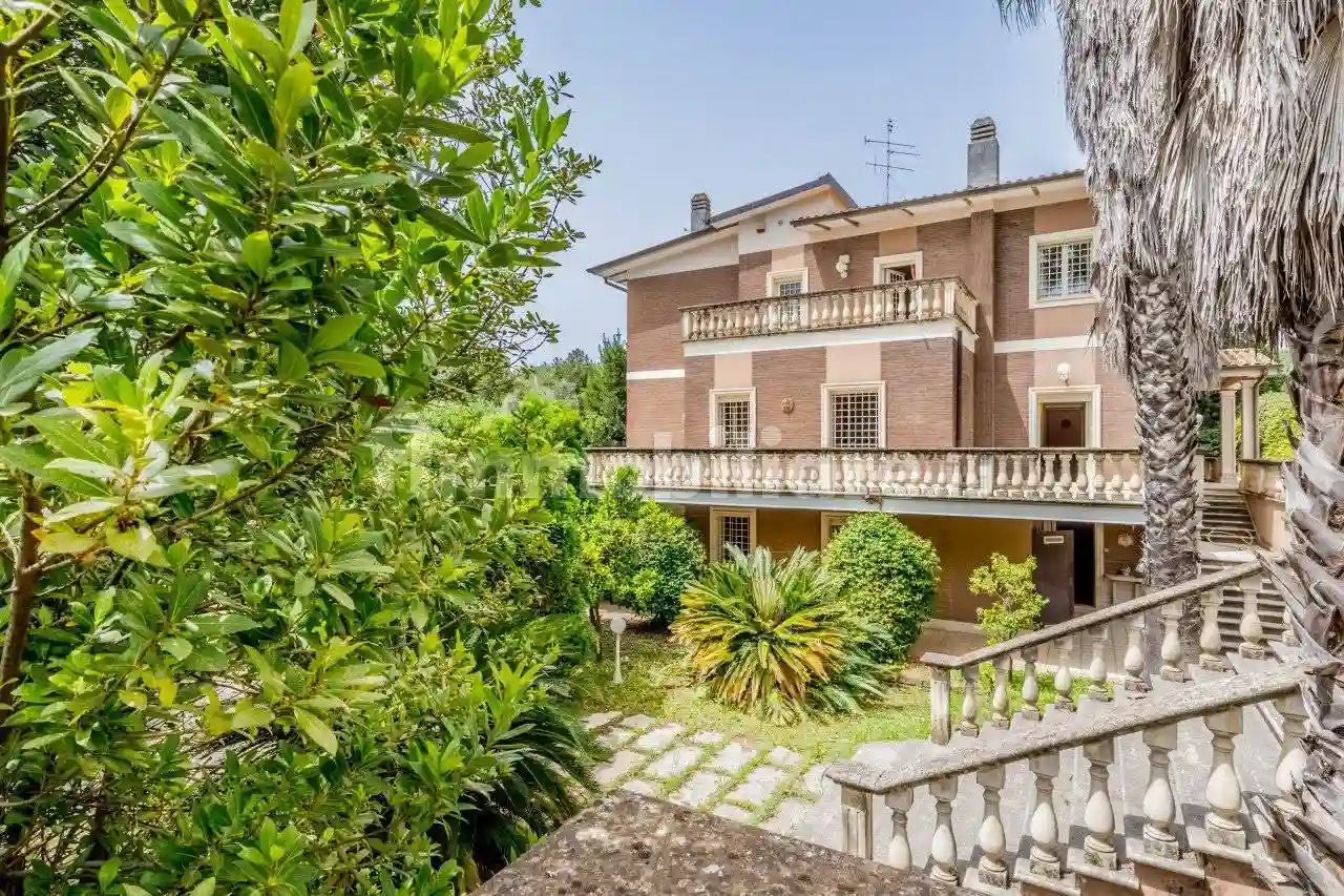 Villa - foto 2