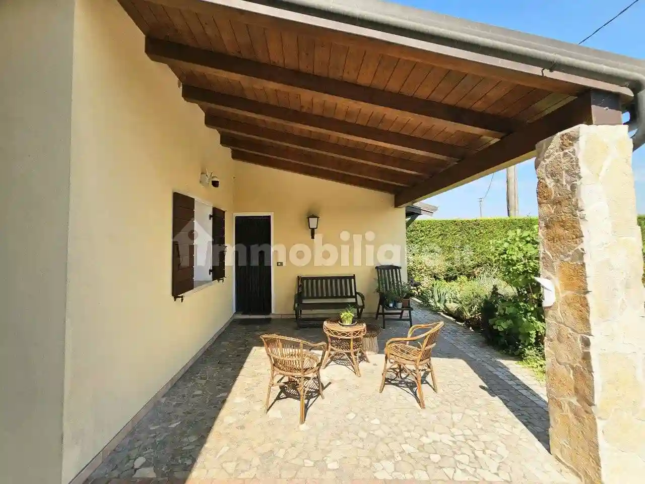 Villa - foto 2