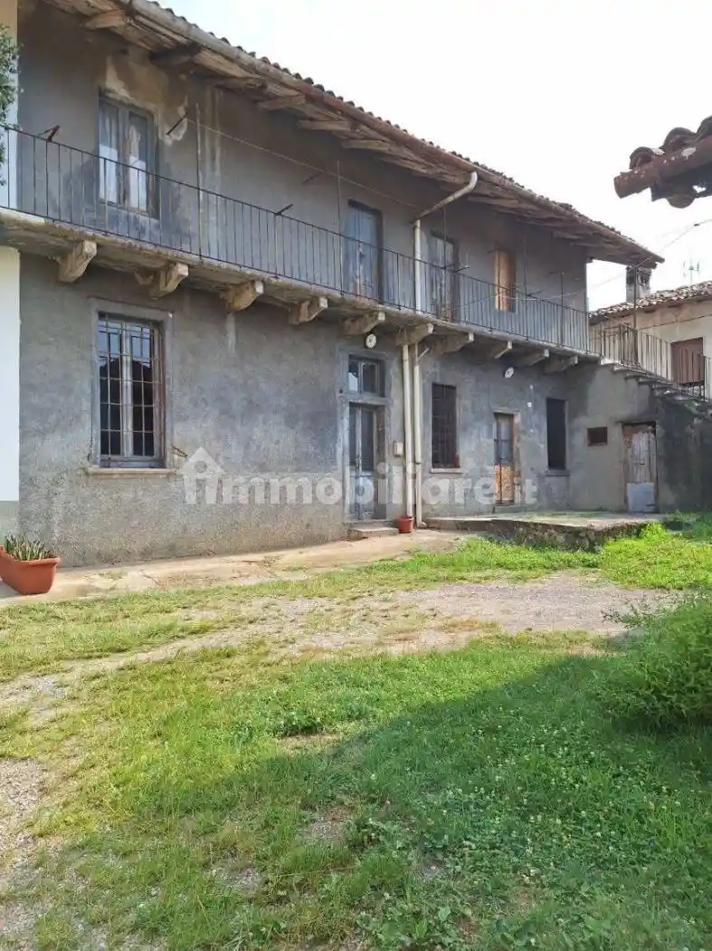 Rustico - Casale in vendita a Rogeno
