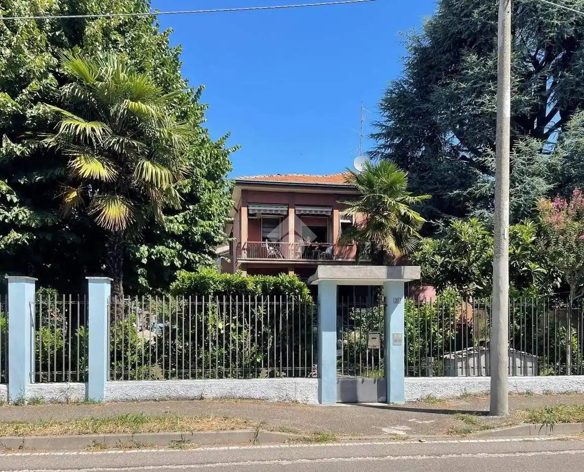Villa in vendita a Muggiò