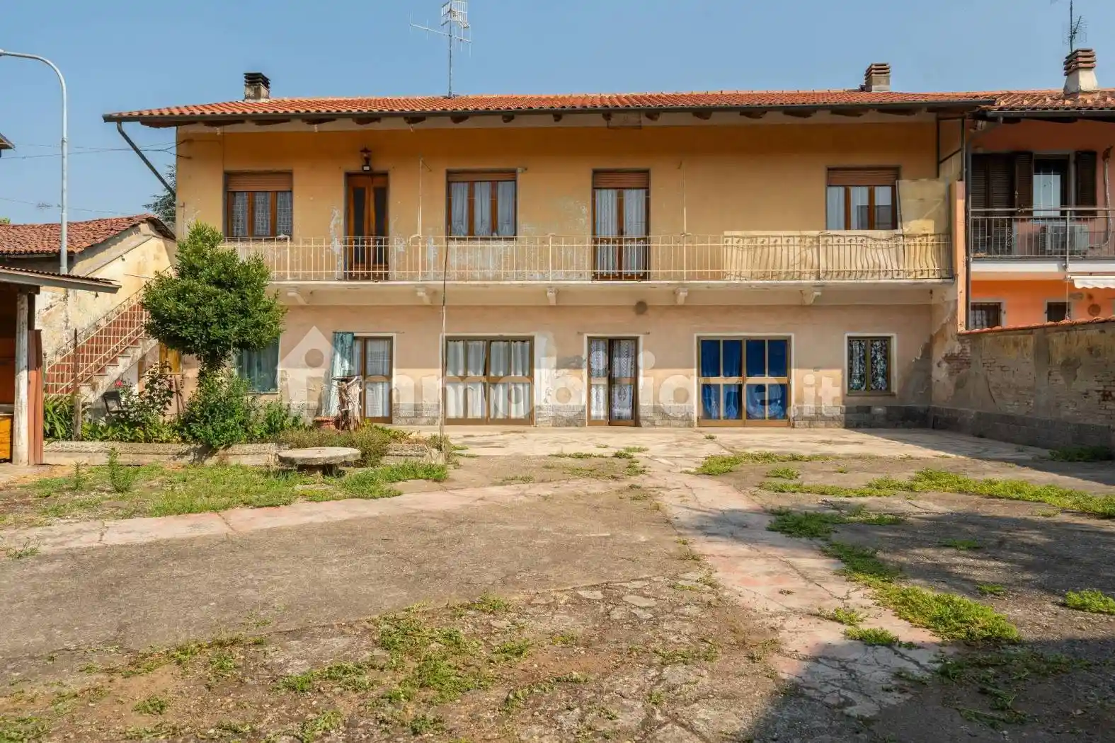Rustico - Casale in vendita a Rondissone
