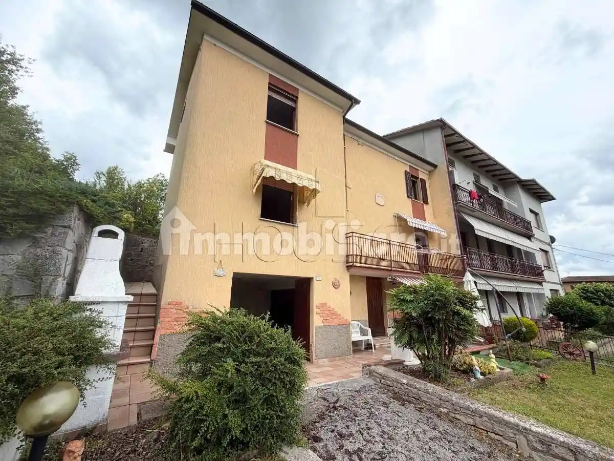 Appartamento in vendita a Pietralunga