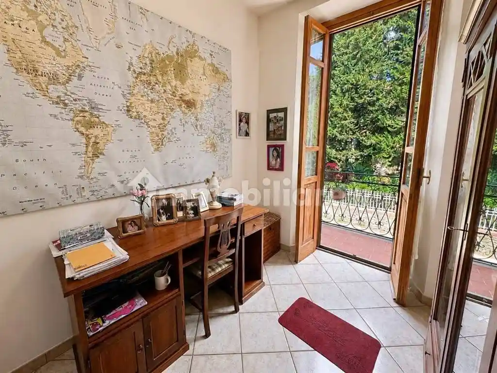 Casa indipendente in vendita a Arezzo