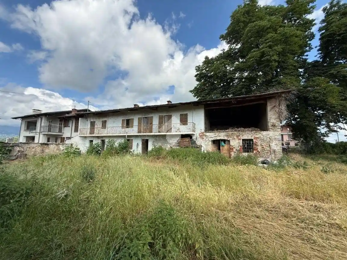 Rustico - Casale in vendita a Cavour