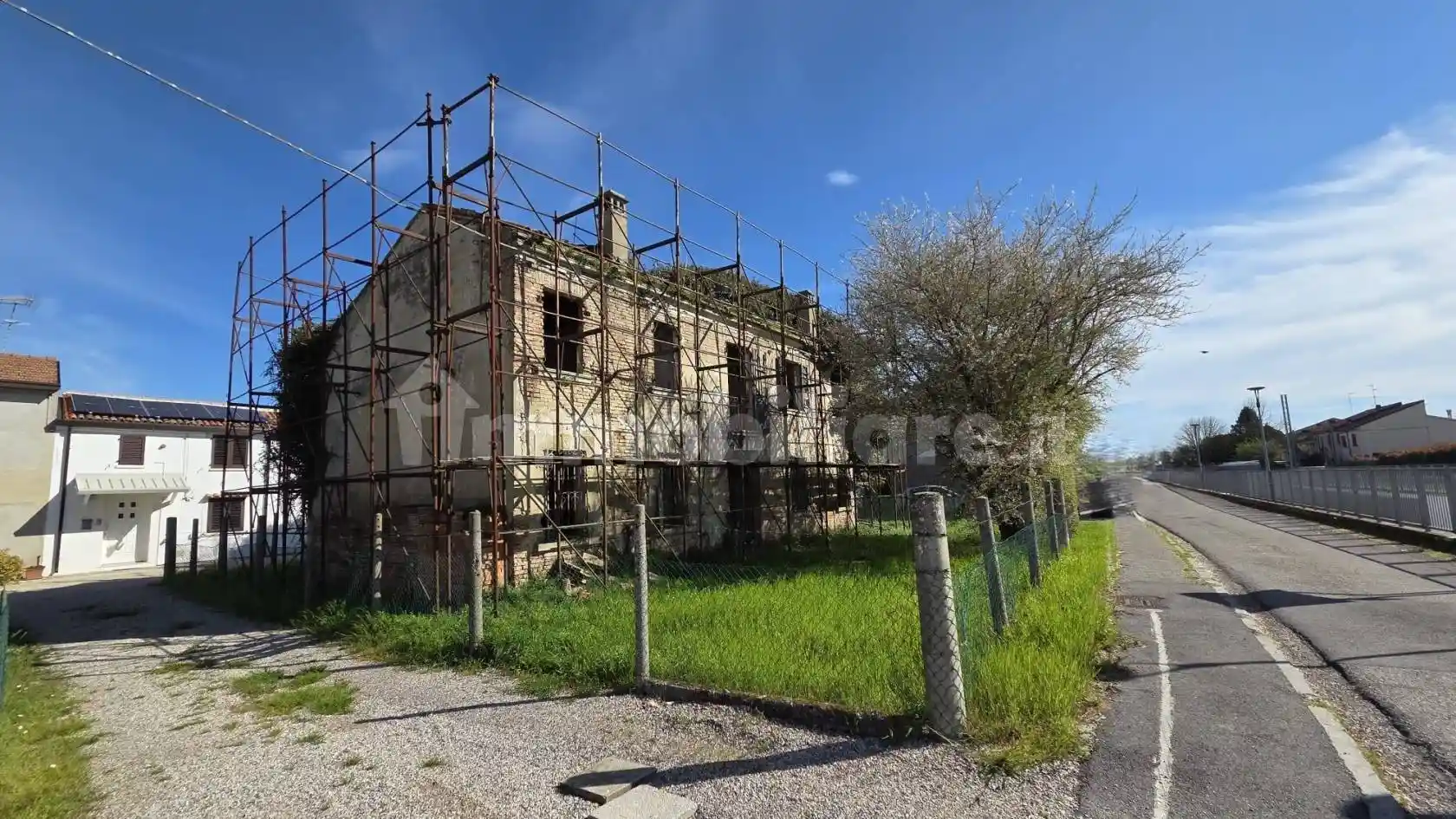 Palazzo - Edificio in vendita a Ostellato