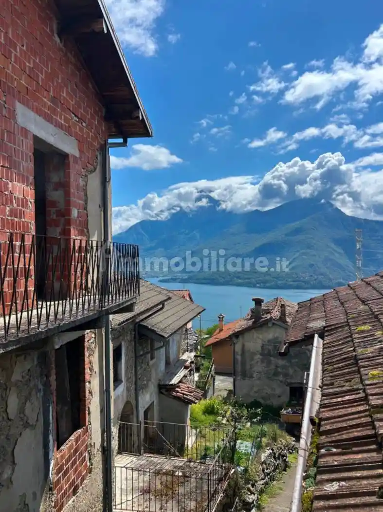 Appartamento in vendita a Stazzona