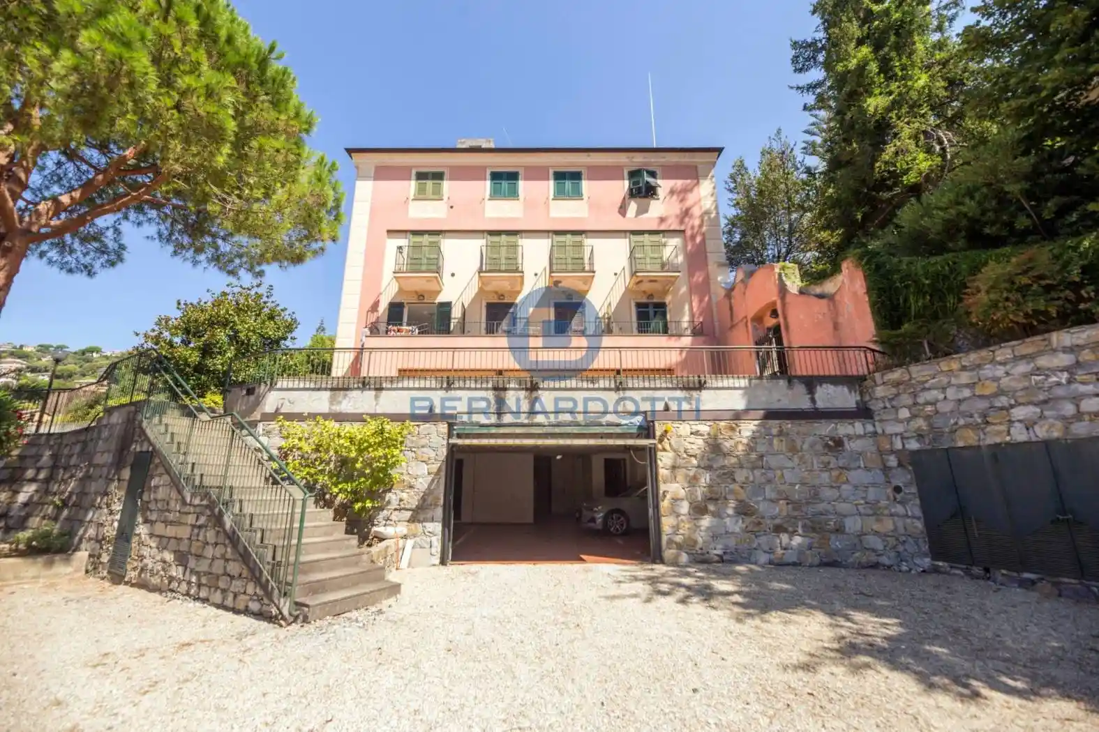 Appartamento in vendita a Rapallo