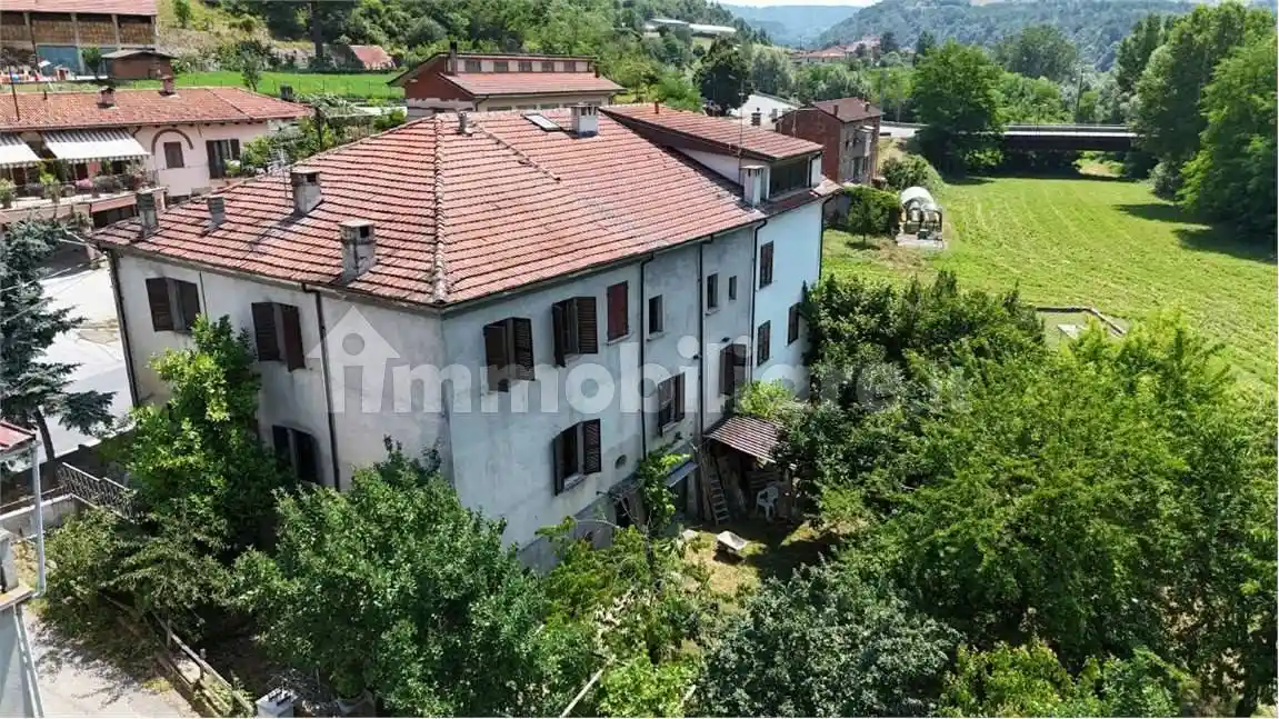 Casa indipendente in vendita a Camerana
