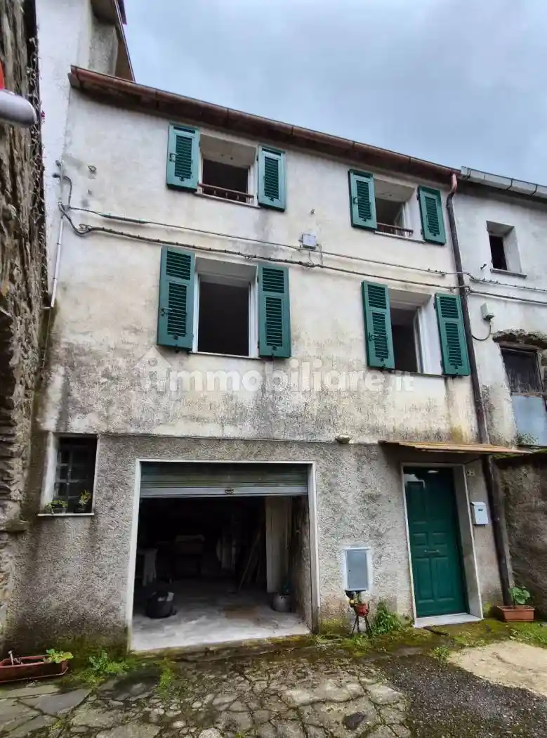 Casa indipendente in vendita a Carro