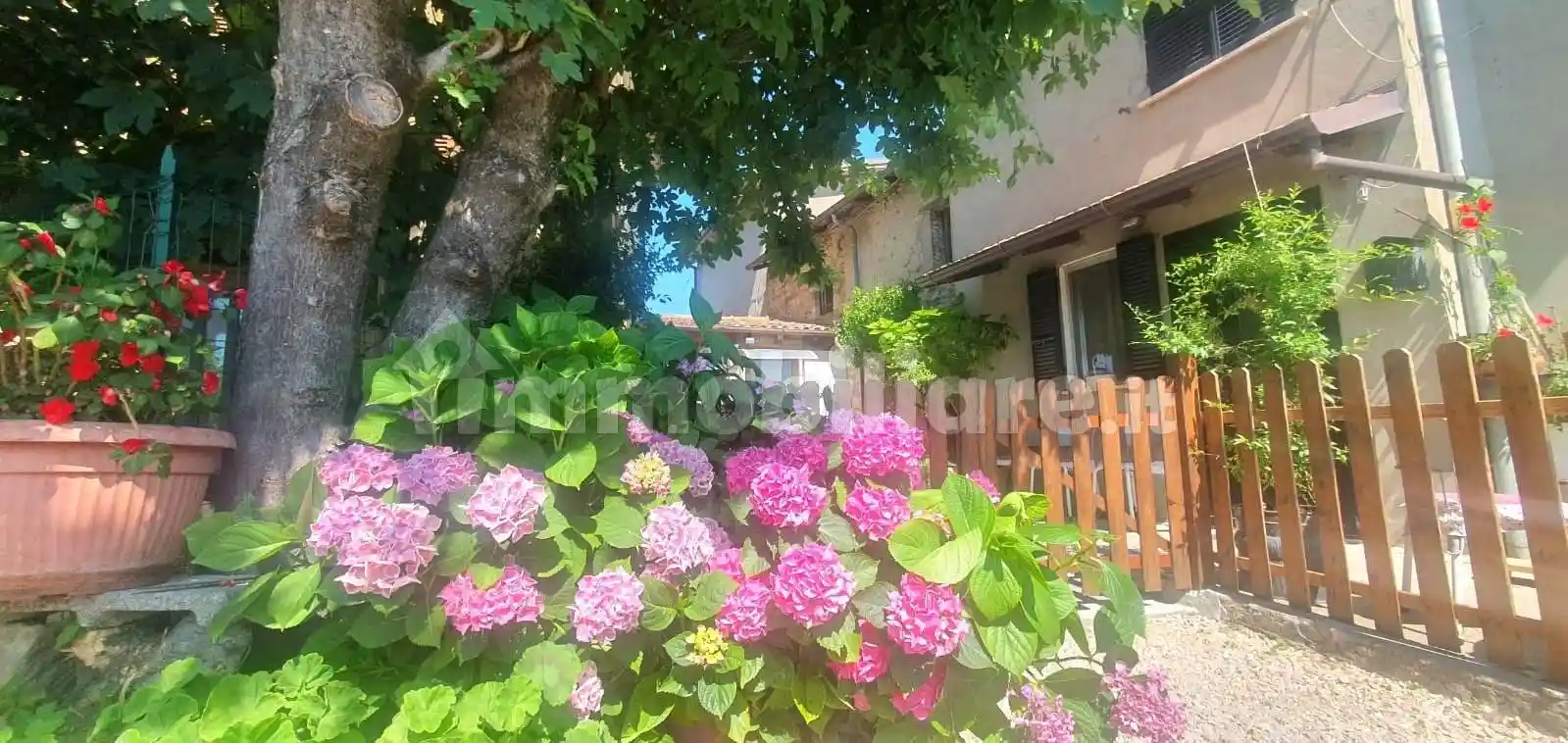 Casa indipendente in vendita a Lugagnano Val d'Arda