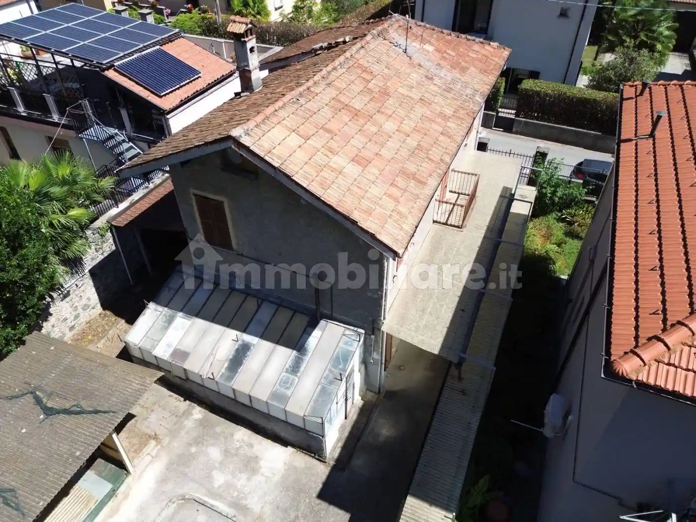 Villa in vendita a Dongo