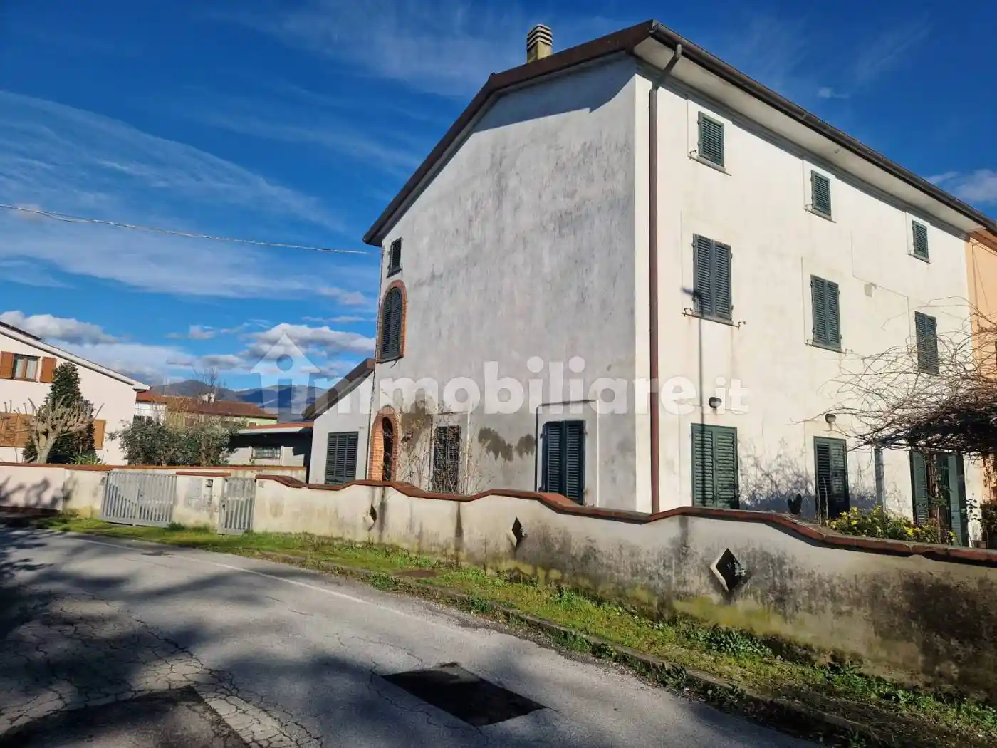Rustico - Casale in vendita a Cascina