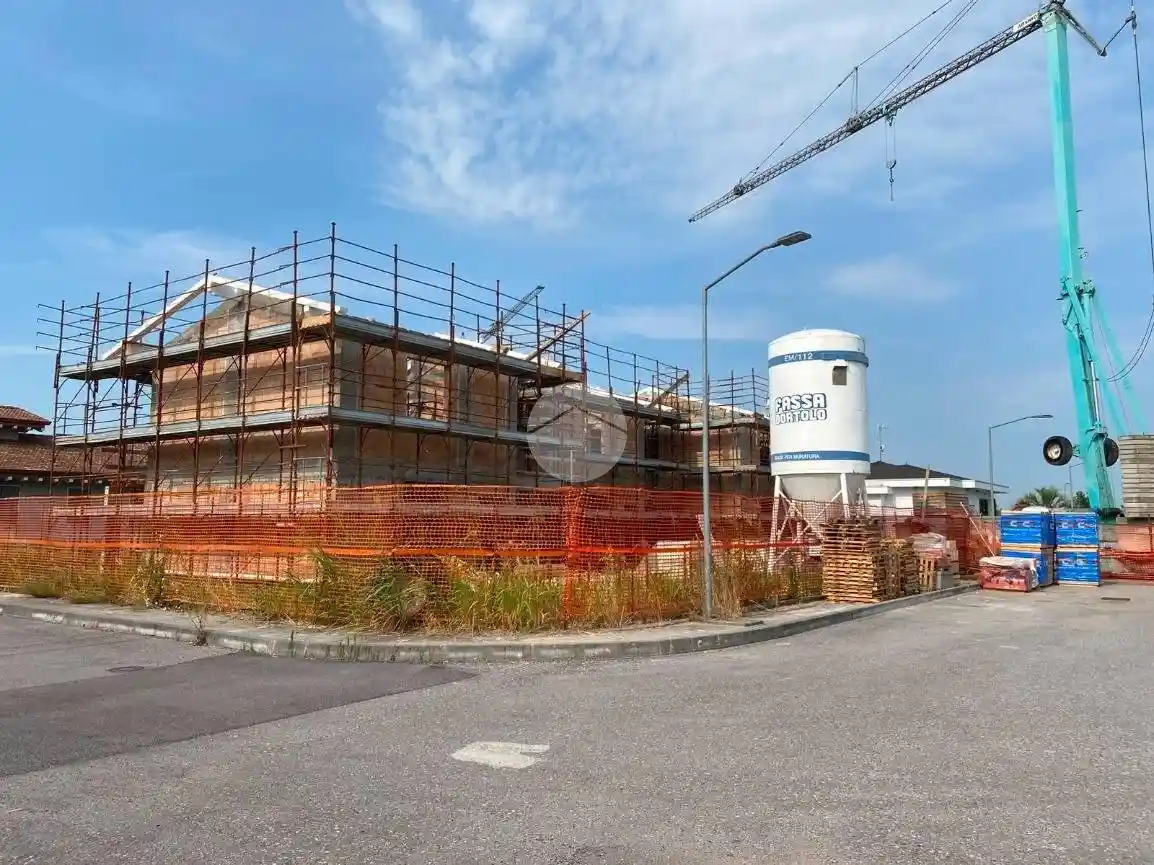 Villa in vendita a Lonato del Garda