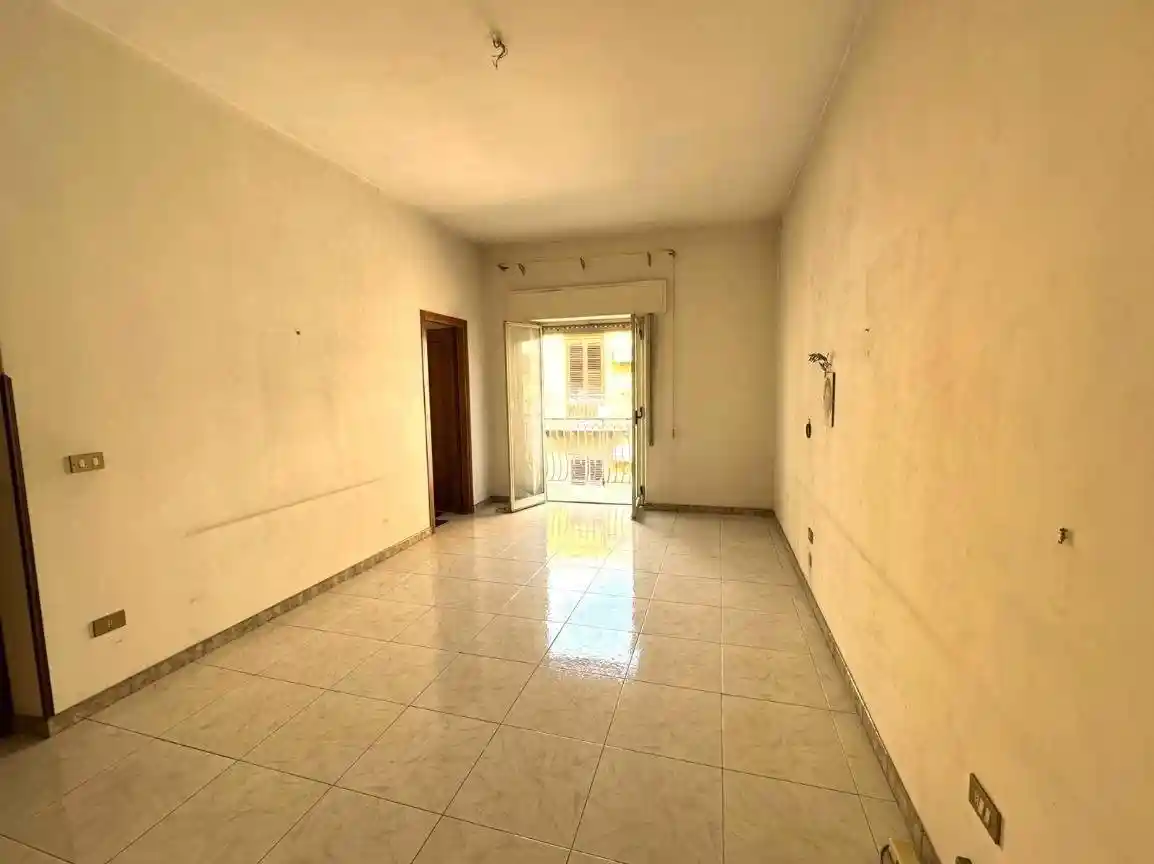Palazzo - Edificio in vendita a Casteldaccia