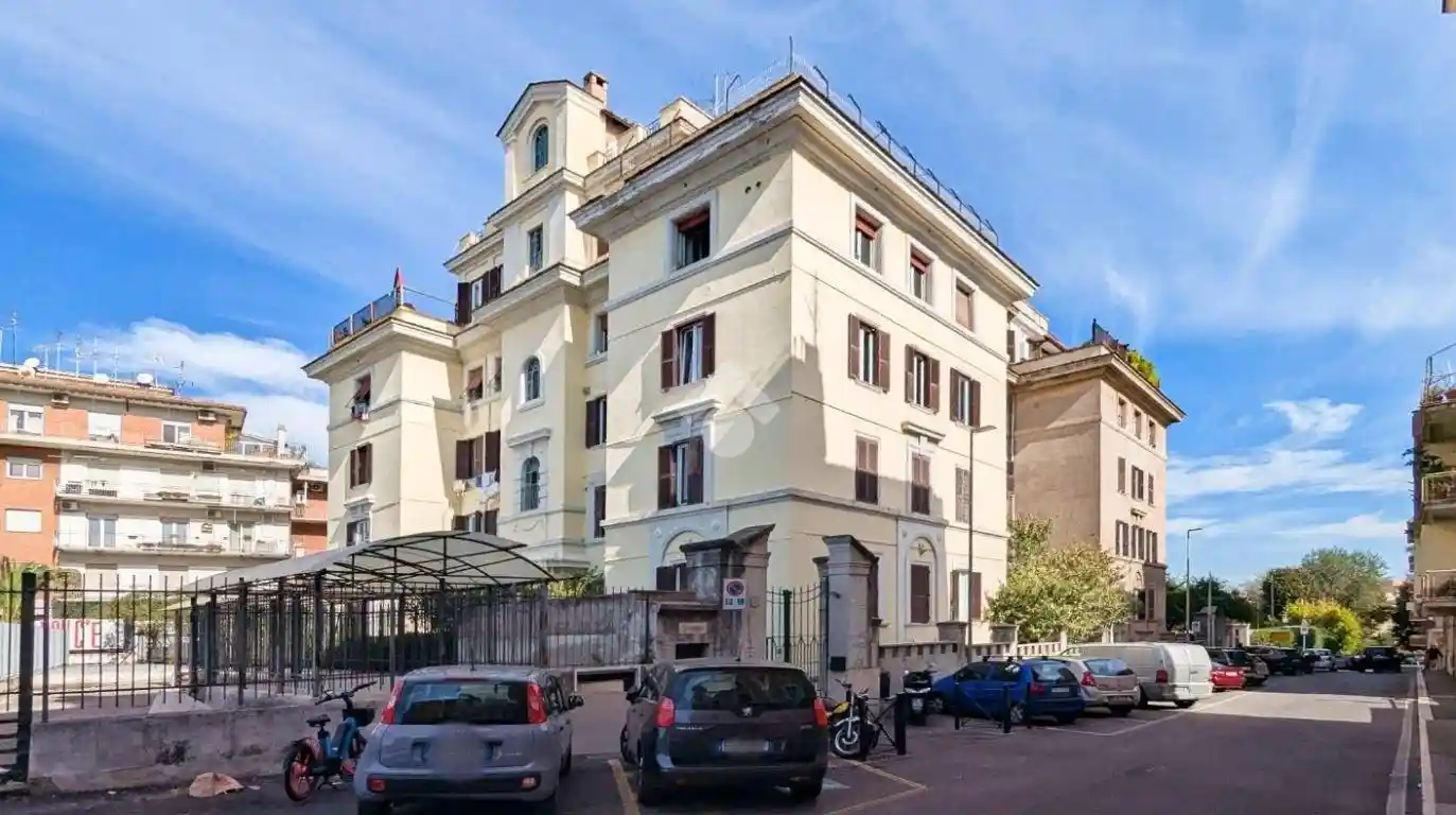 Appartamento in vendita a Roma