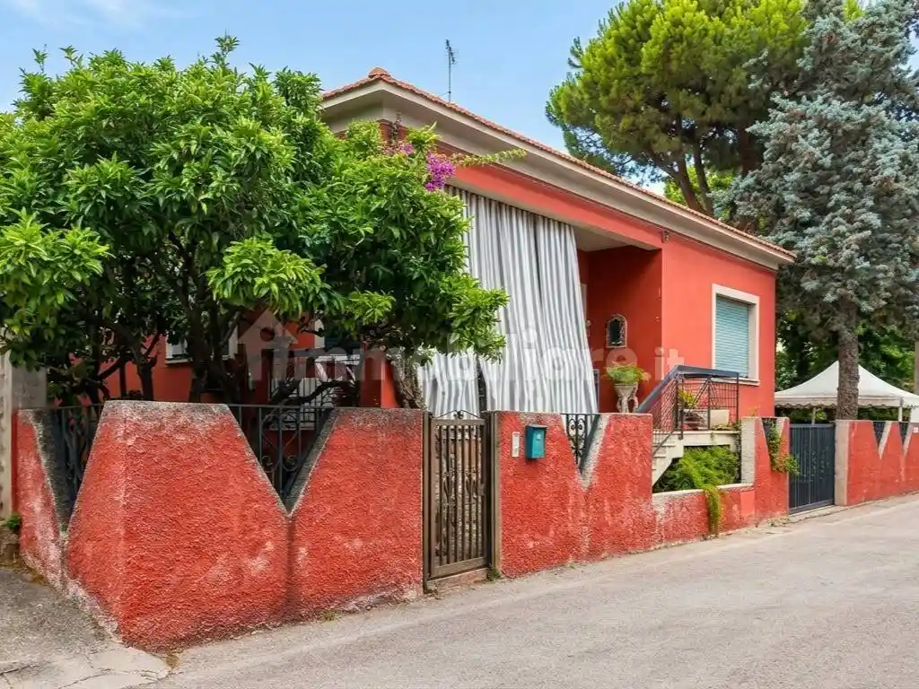 Villa in vendita a Montesilvano