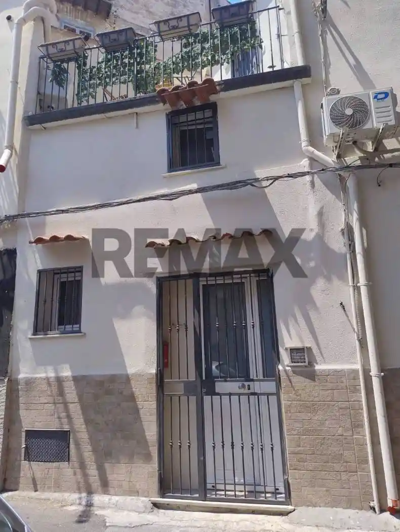 Casa indipendente in vendita a Palermo