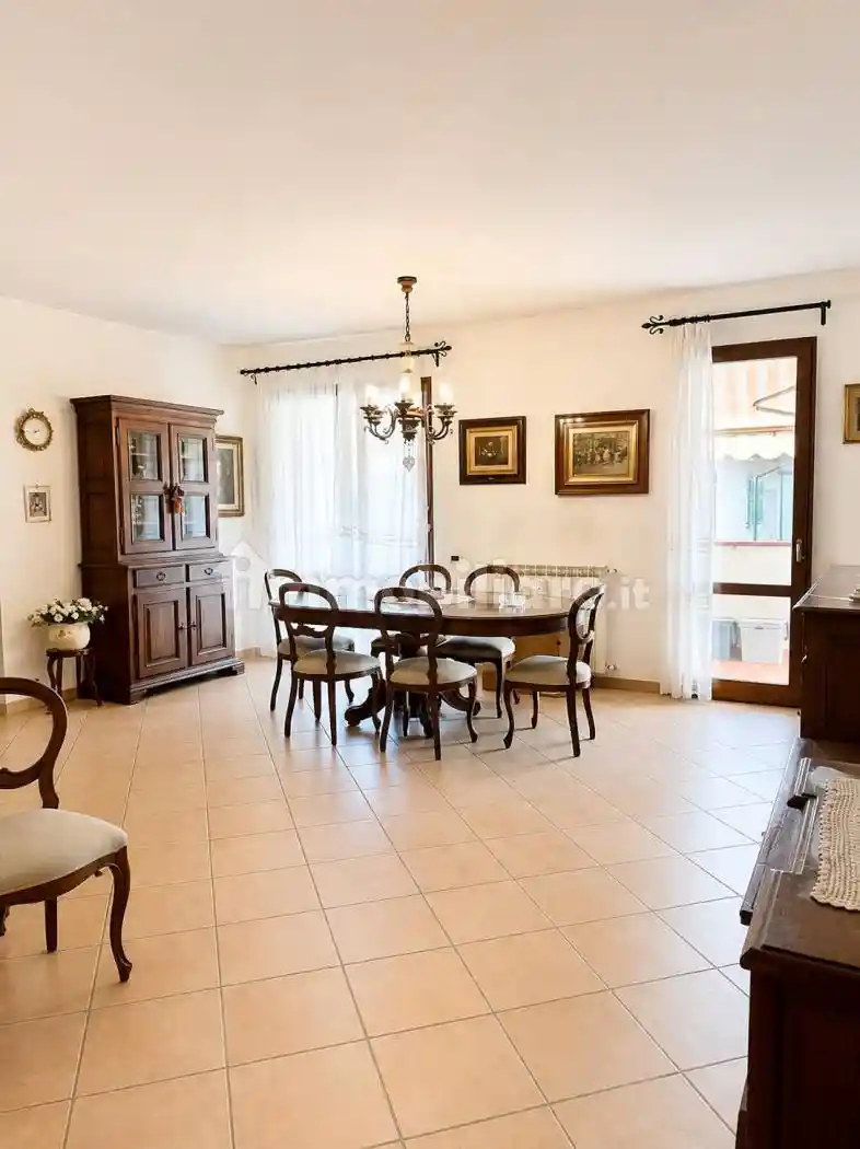 Appartamento in vendita a Carrara
