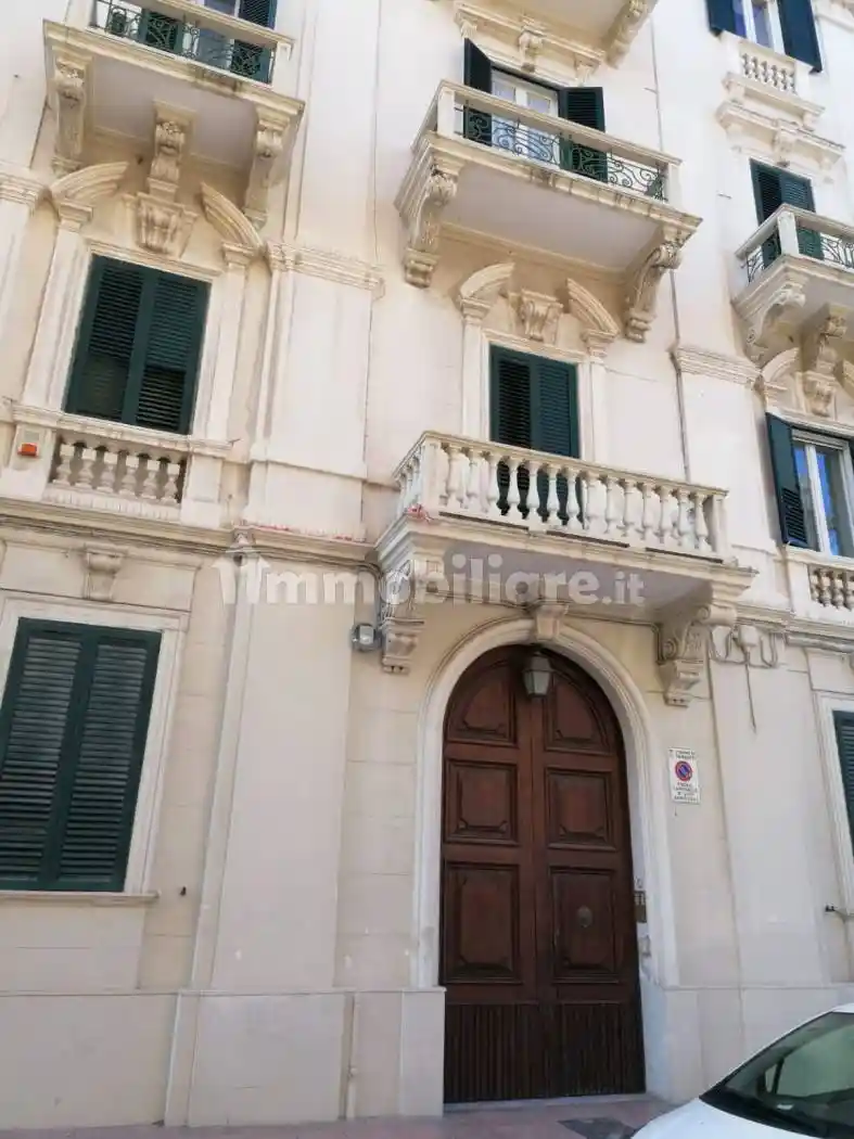 Appartamento in affitto a Taranto