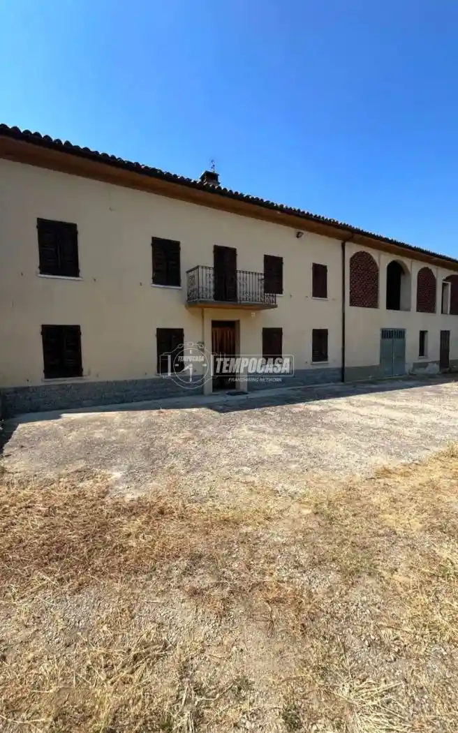 Casa indipendente in vendita a Neive