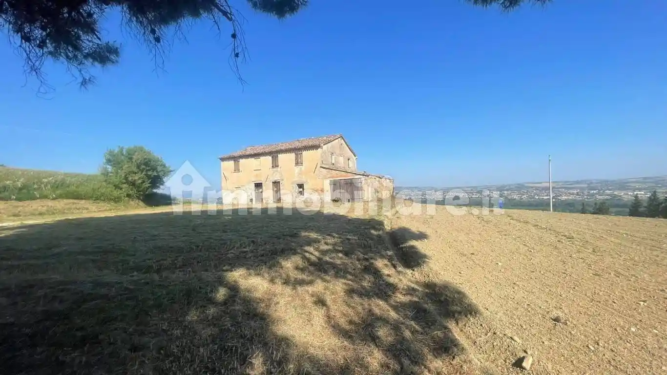 Rustico - Casale in vendita a Terre Roveresche