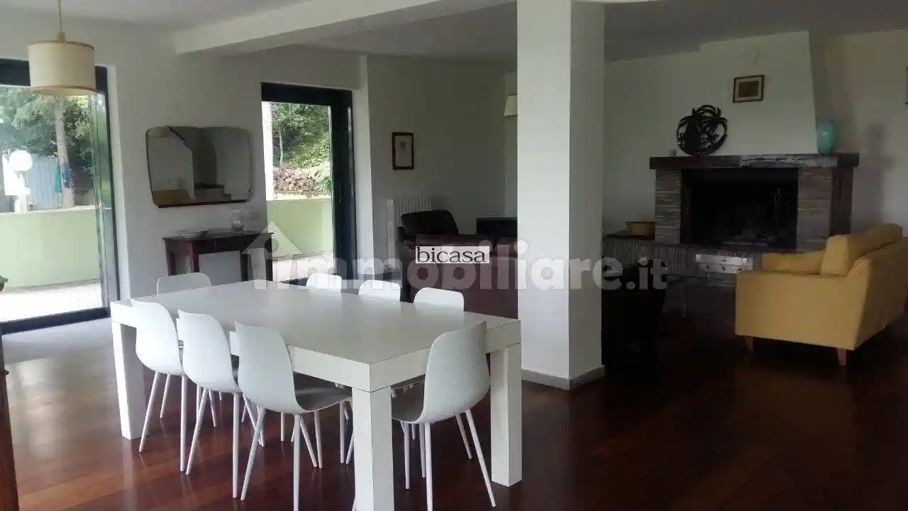 Villa in vendita a Pesaro