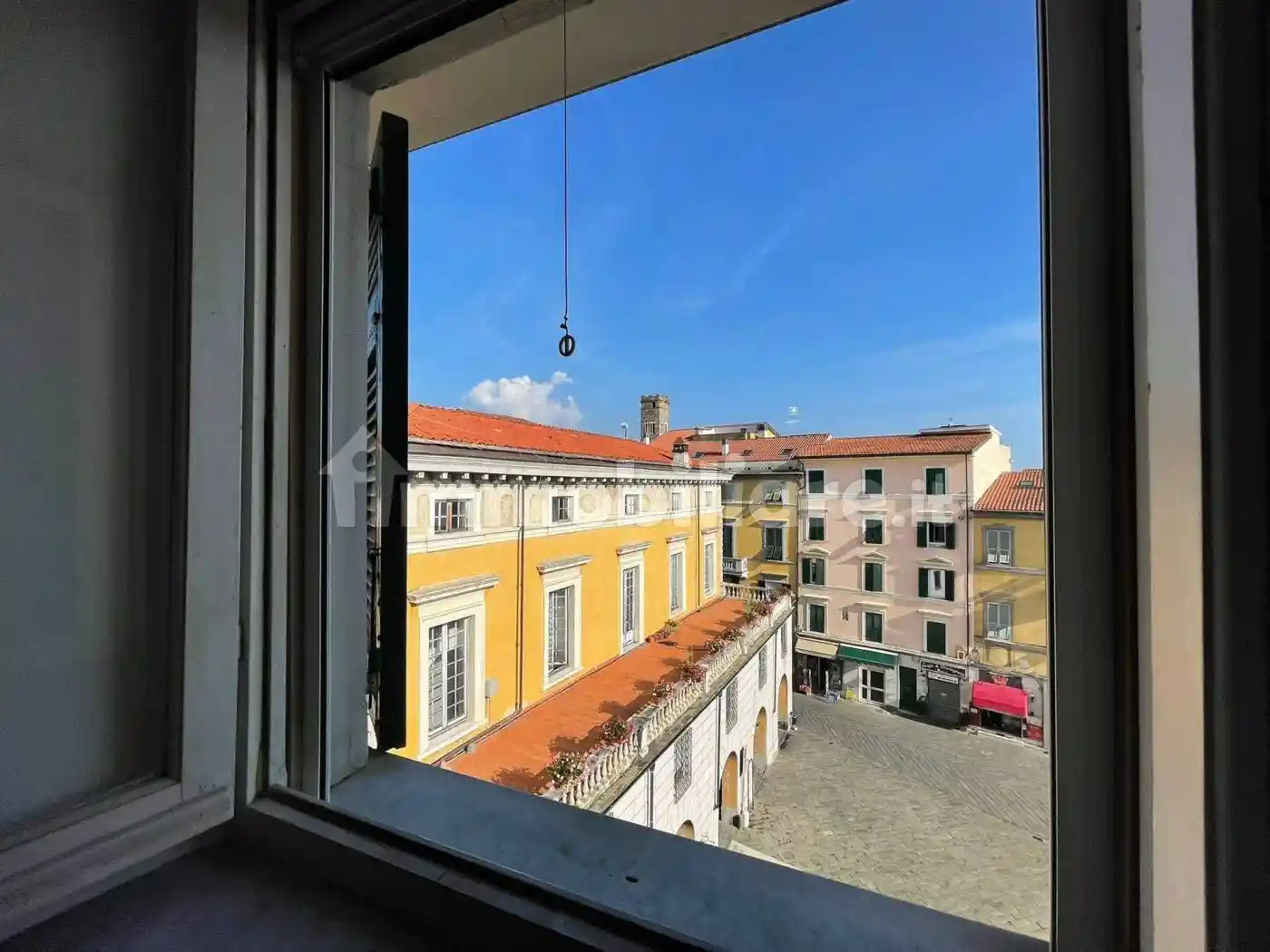Appartamento in affitto a Sarzana