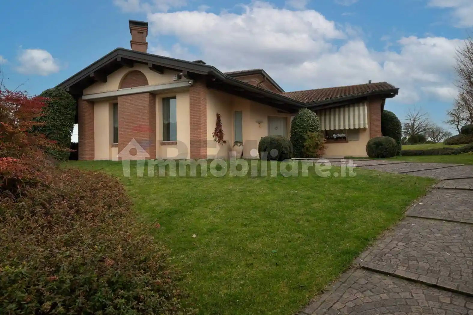 Villa in vendita a Salsomaggiore Terme