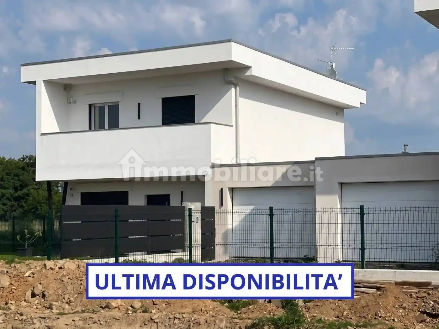 Villa in vendita a Colverde