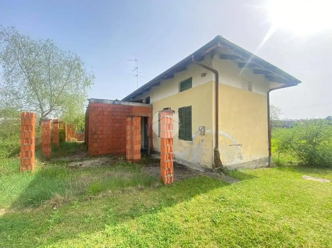 Rustico - Casale in vendita a Mottalciata