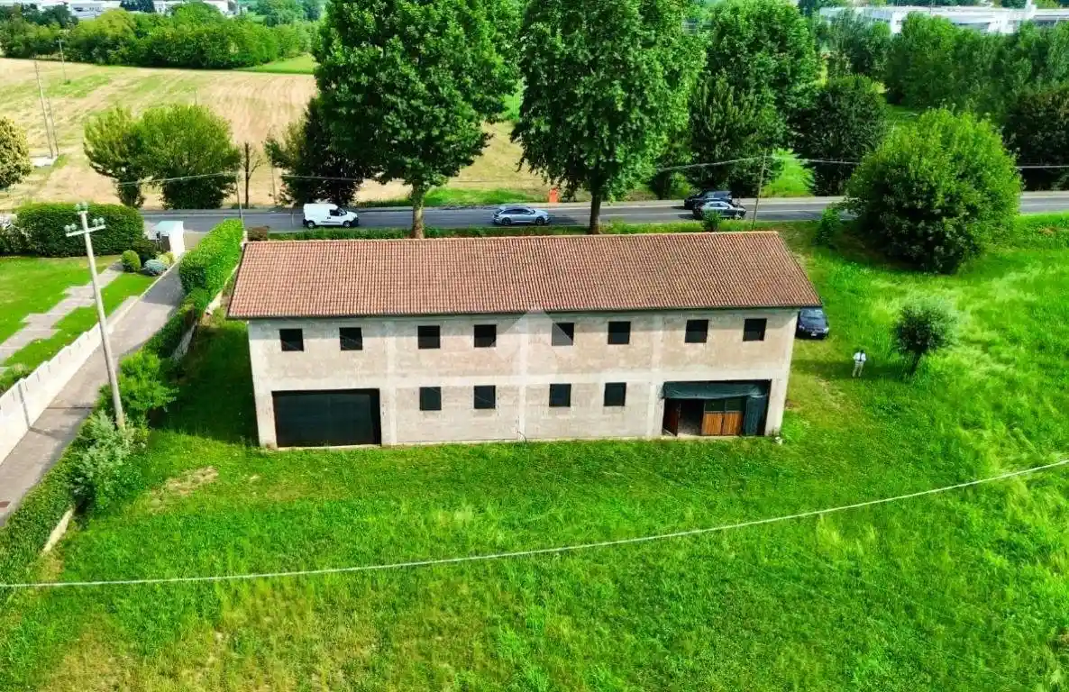 Casa indipendente in vendita a Tezze sul Brenta