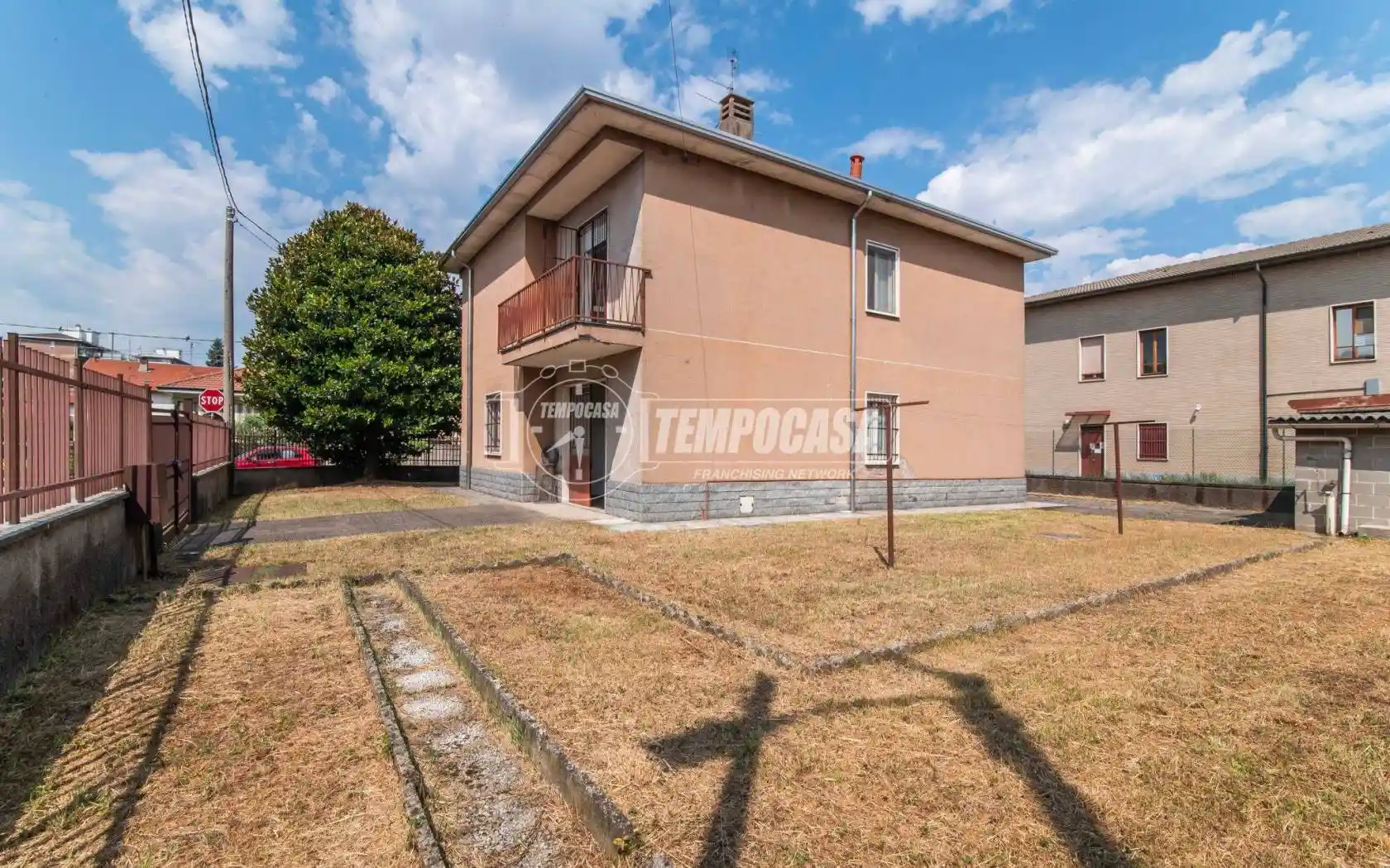 Villa in vendita a Gorla Minore